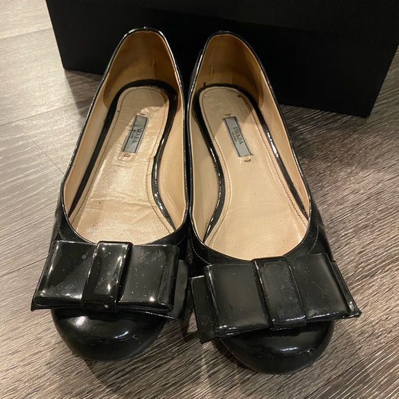Prada shoes - Picture 2 of 4